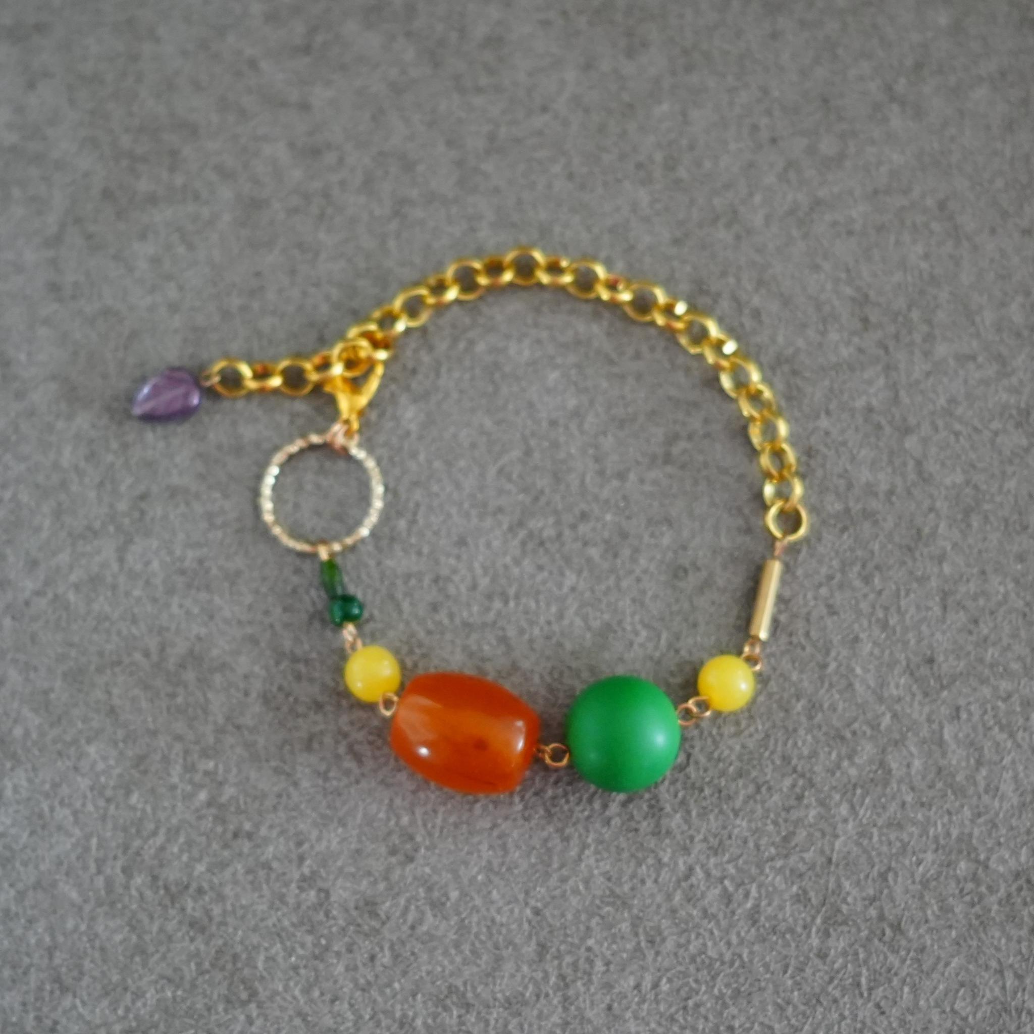 【おてんば果実の休日】ビタミンスパークル　レトロなオレンジカラーのブレスレット1枚目の画像